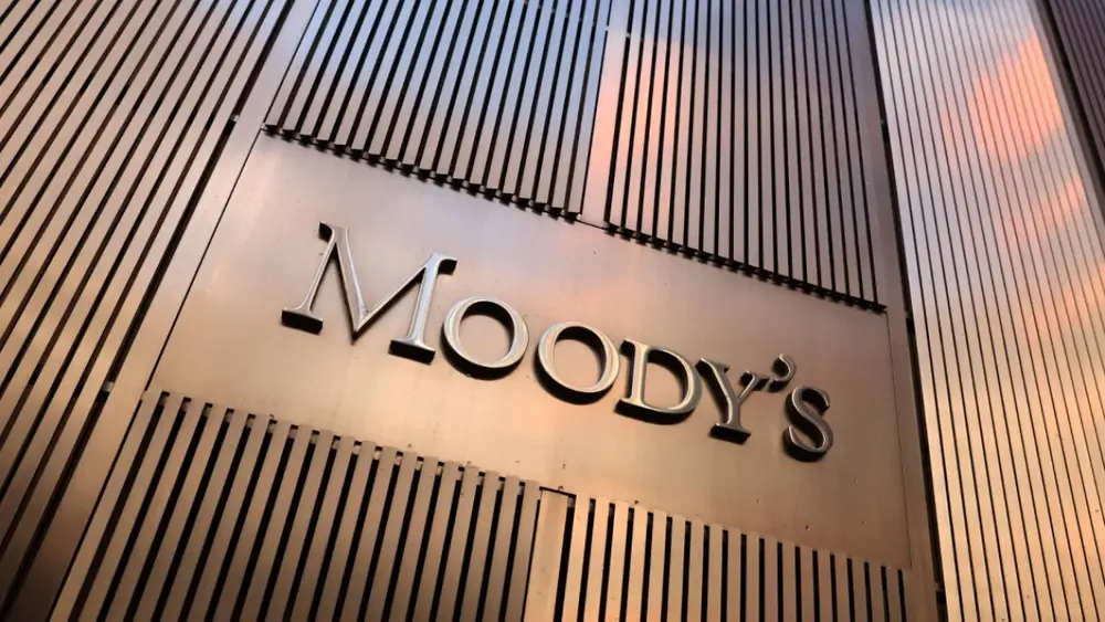 Moody's: gastos rígidos e polarização limitam ajuste fiscal na AL