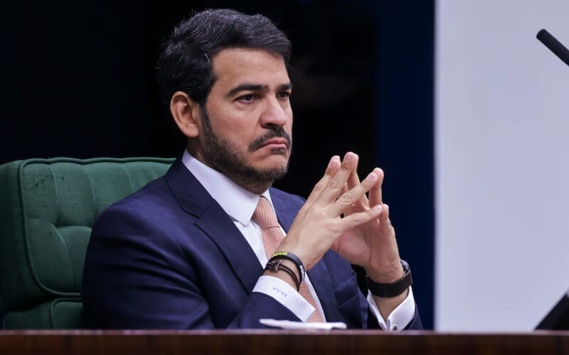 Messias debate STF em sabatina e prevê placar apertado