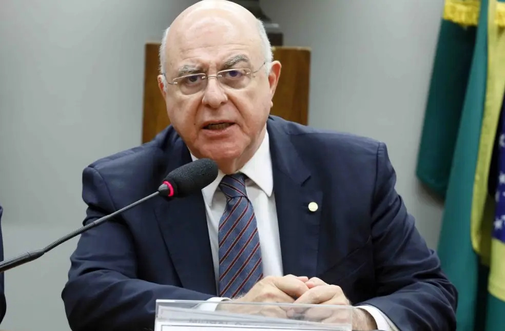Relator retira análise prévia de Conselho para minerais críticos