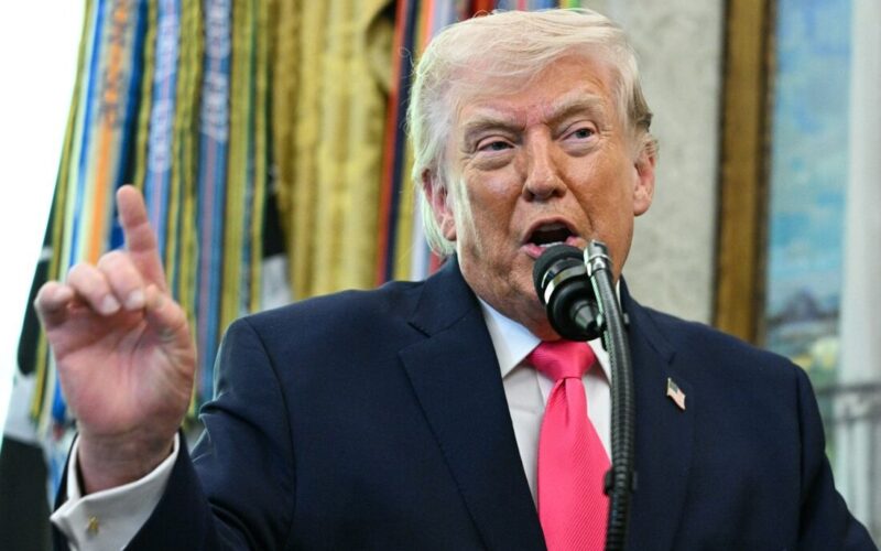 Trump anuncia salão de US$ 400 milhões na Casa Branca