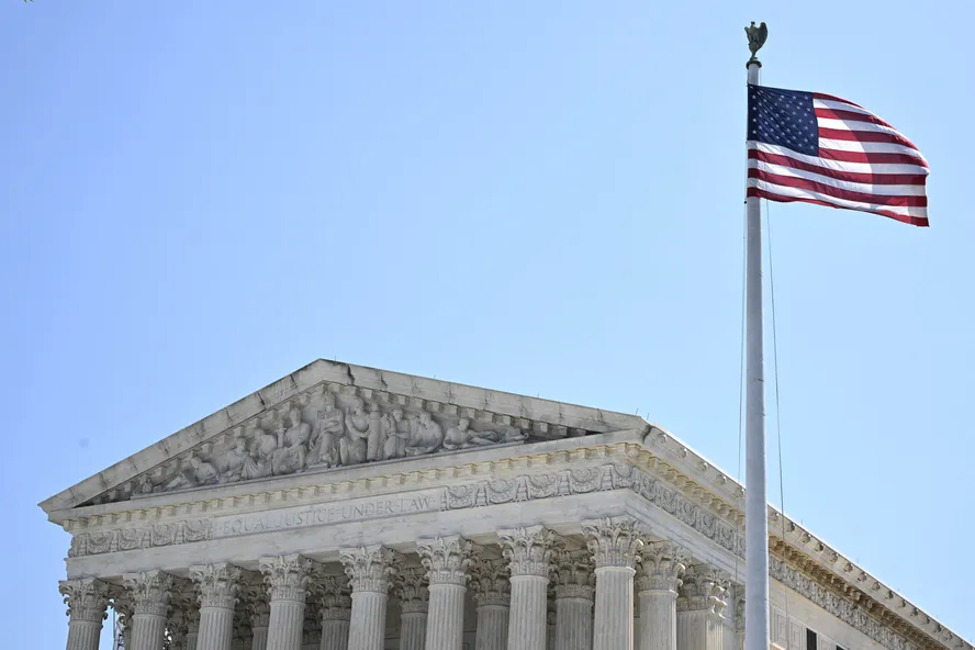 EUA recorrem de ordem para devolver US$ 166 bi em tarifas