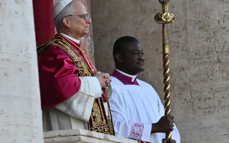 Papa promete Igreja segura a vítimas de abuso em Madri