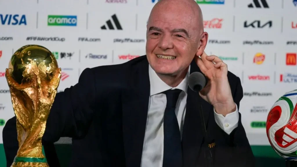 Infantino comemora 1 milhão de torcedores em 5 dias de Copa
