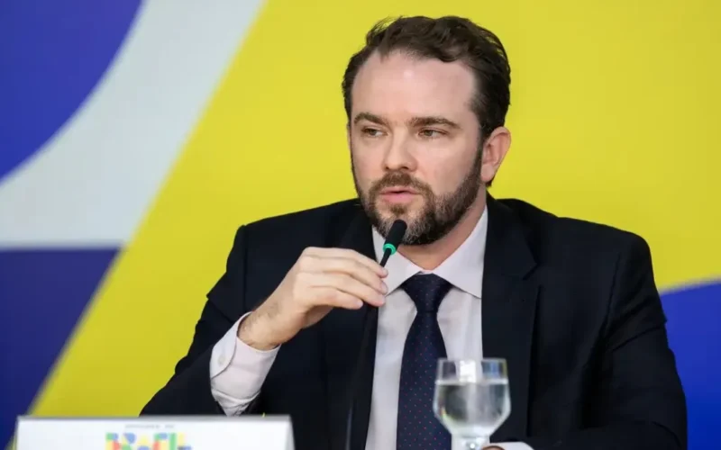 Durigan na China: finanças verdes e reunião com Dilma