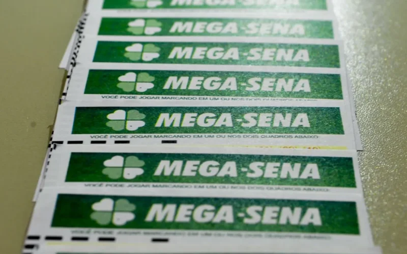 Mega-Sena acumula e prêmio vai a R$ 30 milhões