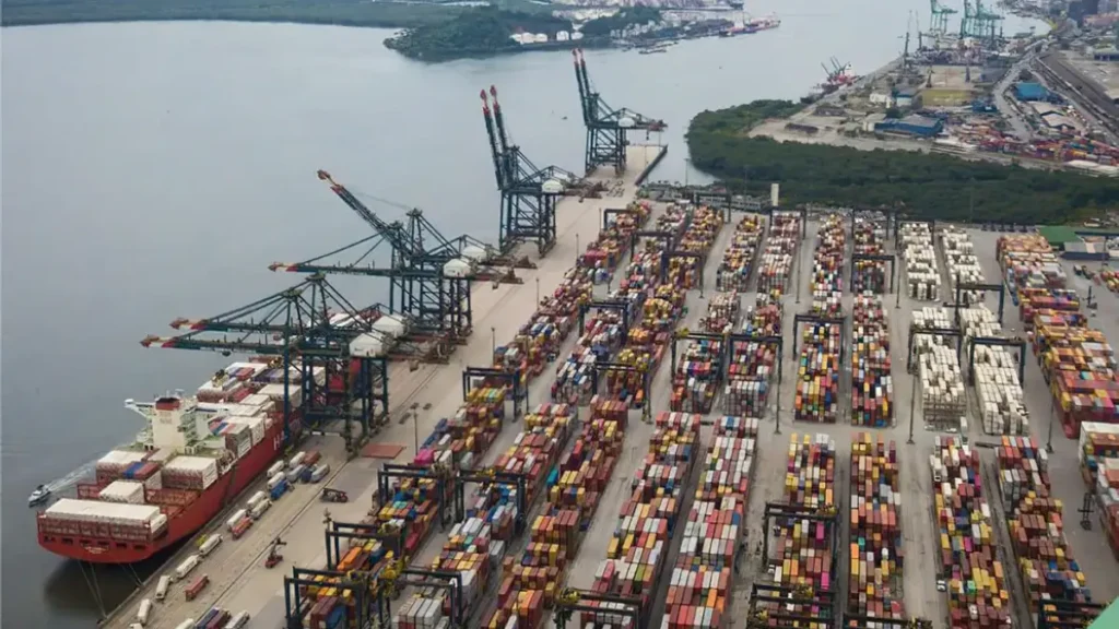 Alta de exportações reduz déficit em conta corrente do BC