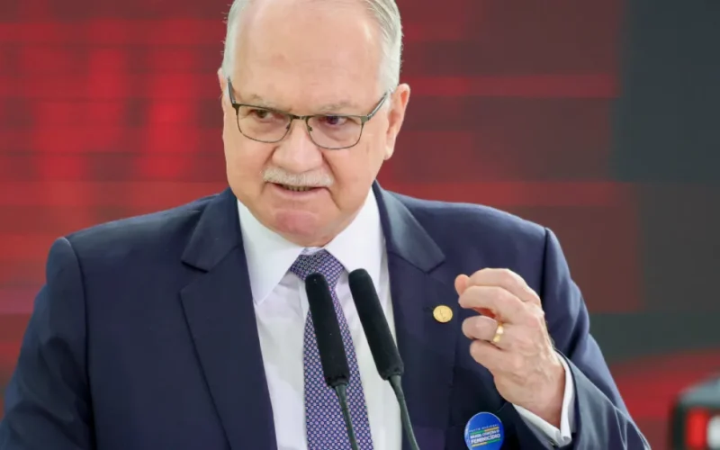 Fachin propõe norma que obriga juízes a declarar atividades privadas