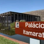 Pedidos de certidão brasileira para filhos de brasileiros nos EUA disparam 271%