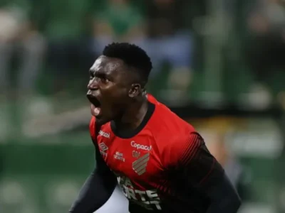 Athletico-PR empata com Bragantino e estaciona na 3ª posição